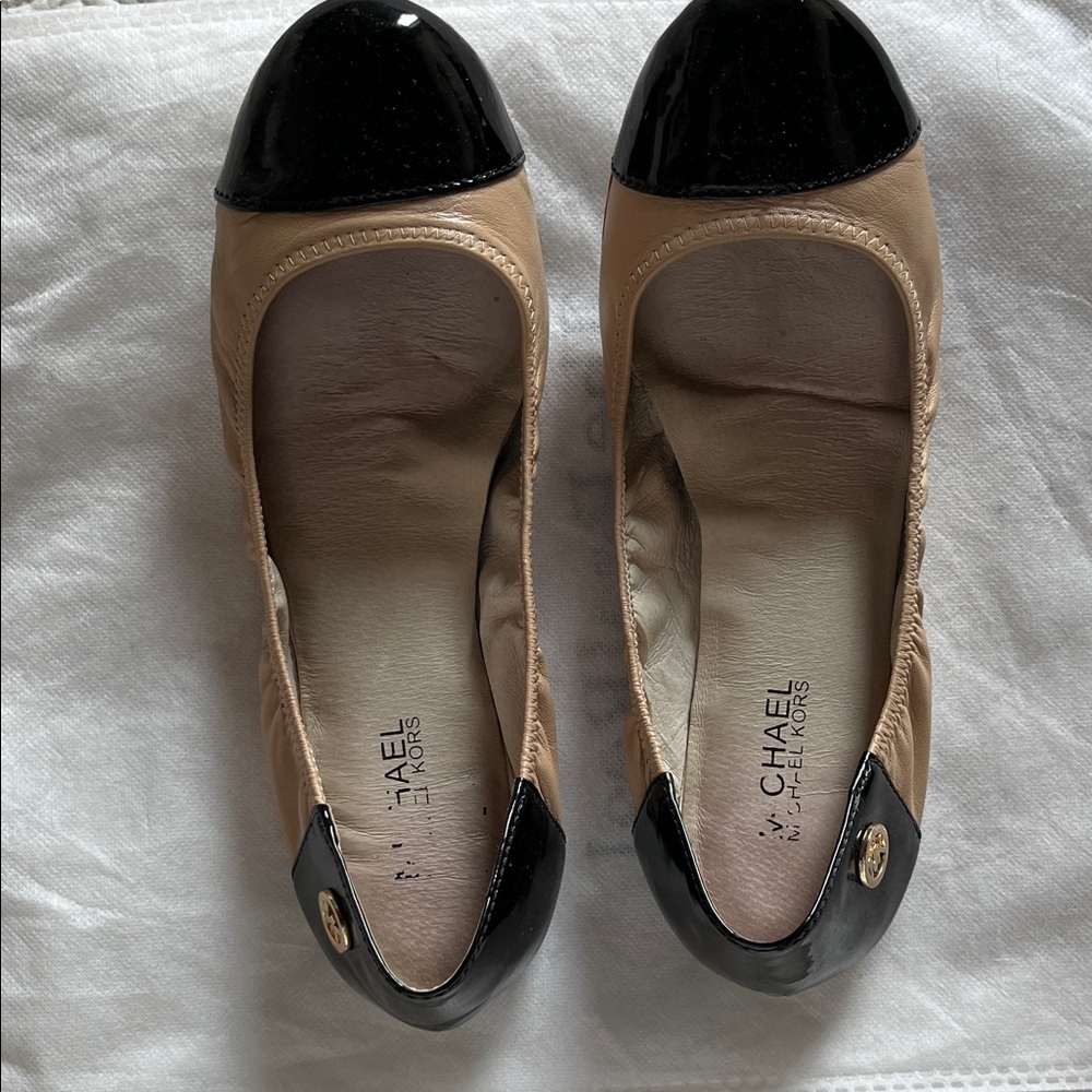 Michael Kors Black and Tan Women's Loafers